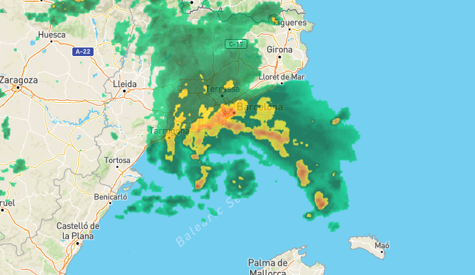 VGMAT112's tweet photo. Vaya evolución está teniendo el sistema frente a Catalunya. Se está compactando muchísimo y la estructura empieza a ser realmente llamativa en radar.
Más allá de la etiqueta que acabe teniendo, esta noche puede ser muy seria en el litoral y prelitoral. 🌀
#Catalunya #Barcelona https://t.co/vZ9uX21hh1