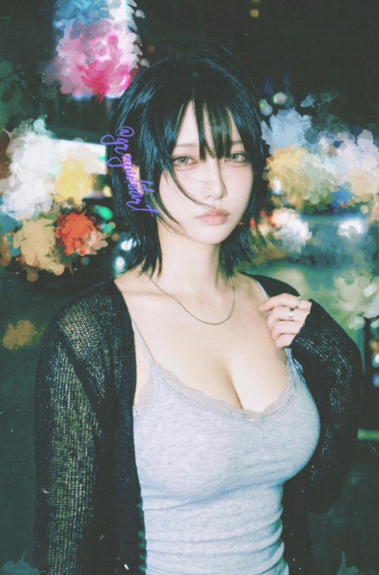 yonaga303's tweet photo. I think Naruse's art fully reflects her past experiences, especially her recent experience with heart disease.  She attends college, creates art, and tries to live in constant fear of illness.  Her wonderful soul should be celebrated.

@narusekamo https://t.co/Ccm4YxPrqD