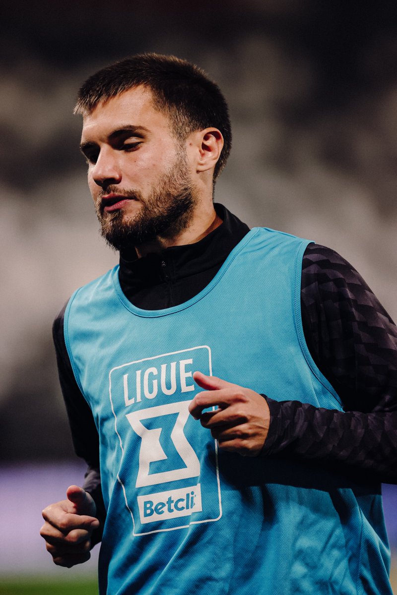 AmiensSC's tweet photo. 🔥 Les corps chauffent, les esprits se concentrent.
#ASCFCVB ‣ 20h45 https://t.co/9keibmvO7m