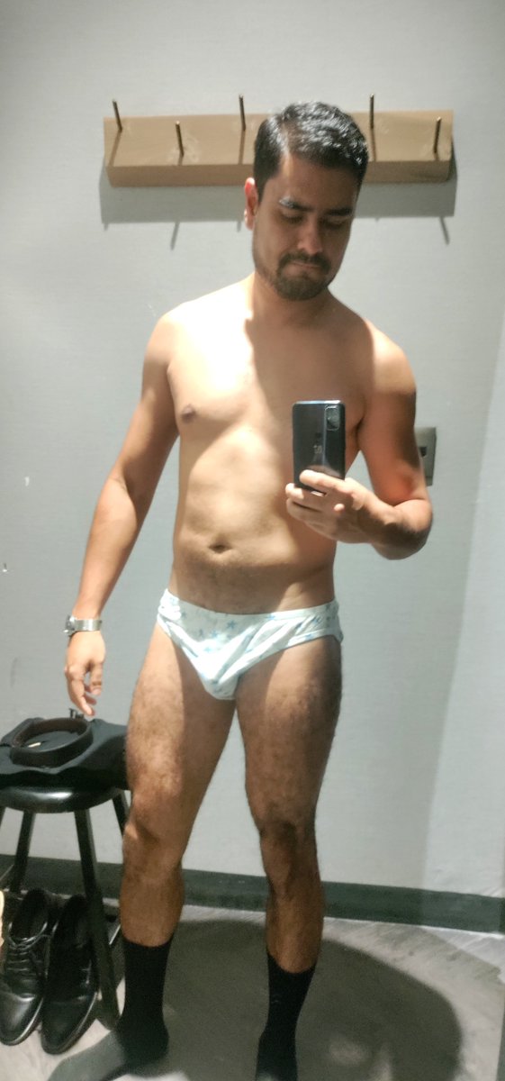 AngelGdl90's tweet photo. En algún probador de una tienda de por ahí 🤭 https://t.co/HbBXWwF13T