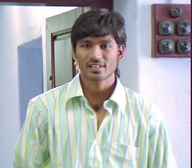 nithishyaps's tweet photo. Kekkavehh koochama irukku yar andhaa pavalamalli ??

Yenna kadhaa??? 

Konjam yarunaa soldreengala? https://t.co/DUoHdDeNGH
