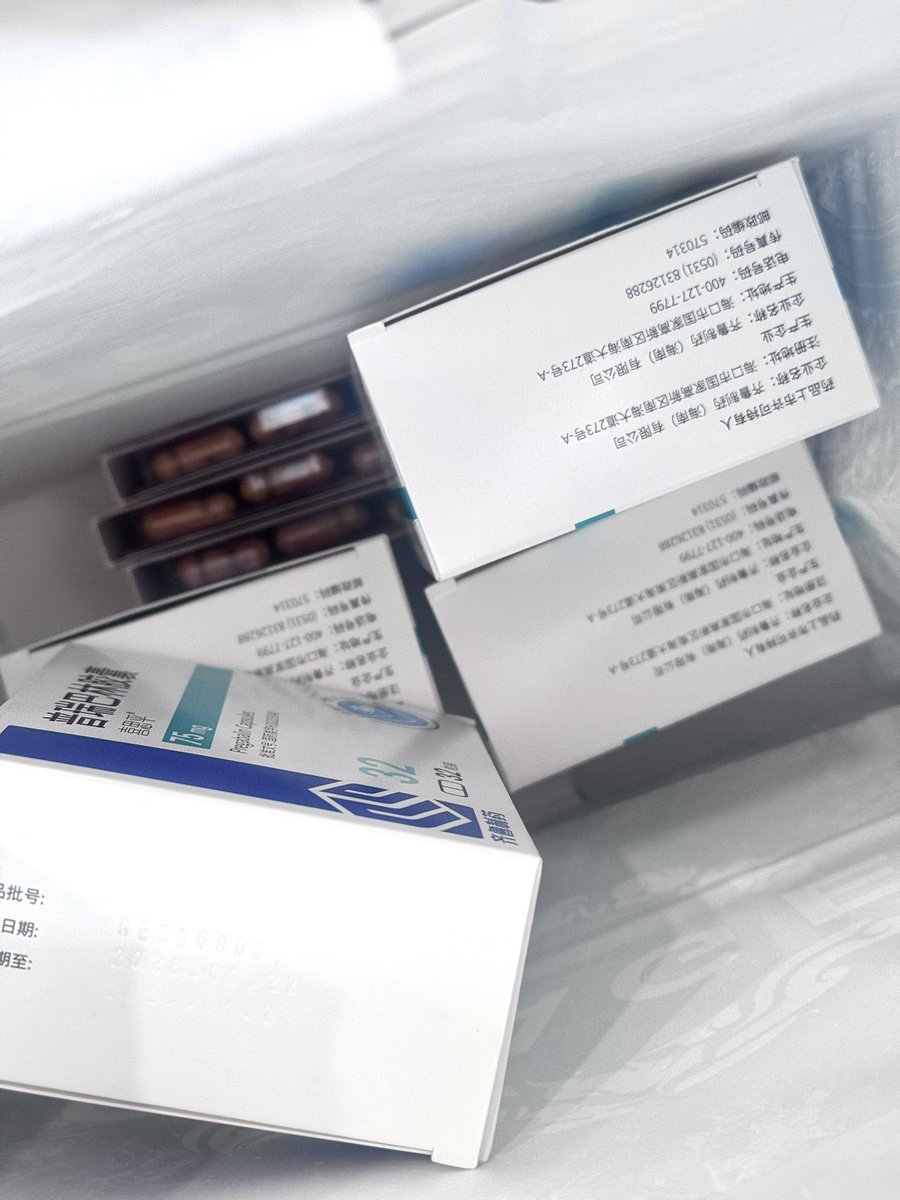 Fevsnow's tweet photo. 你们得不到的🚬。 https://t.co/Na8CQ6M7GF