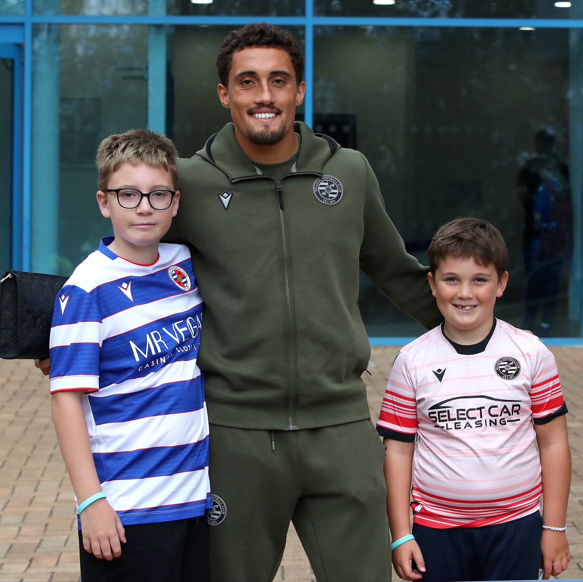 ReadingFC's tweet photo. A promise kept! 🤝💙

Young Royals fan Archie smashed Haydon Roberts’ social media challenge - and was rewarded with two Season Tickets for him and his younger brother. 🫶 https://t.co/u3584gpj71