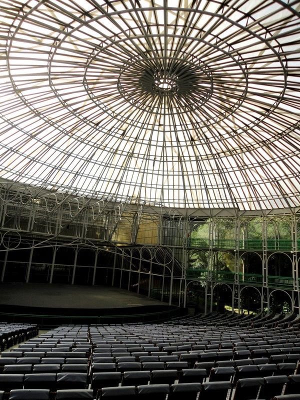 SciFiArchives's tweet photo. Brazilian architecture at its best. The Ópera de Arame in Curitiba, designed by Domingos Bongestabs in 1992. https://t.co/vLpY9yLkE2