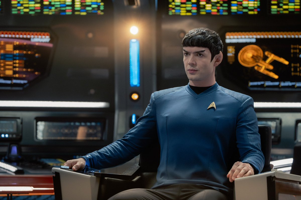 SDCCWackyWags's tweet photo. Imagine hating me and I’m just over here wanting the ship to go. Now. 🖖🏻 #StarTrek #StarTrek60 https://t.co/euCuSBAhtd