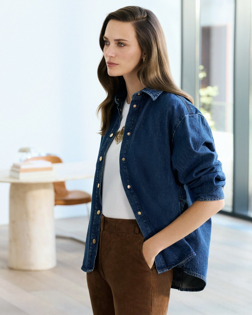 NetWorkGlobal_'s tweet photo. Eforsuz şıklığın yalın yorumu: Denim ve süetin modern birlikteliği… #NetWorkEtkisi #FW2627 https://t.co/Qu69bKIwUR