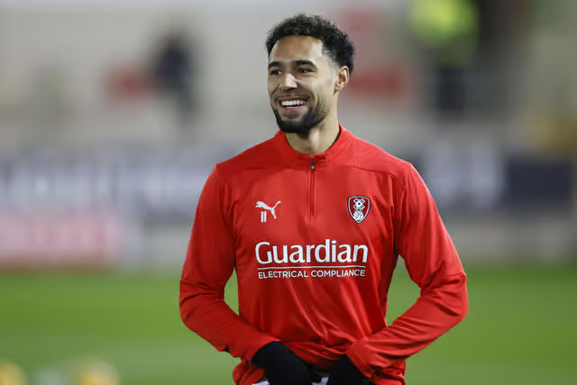 MarcusMergulhao's tweet photo. Kerala Blasters FC have made their first foreign signing for the season. It’s Andre Green, who has previously played for Aston Villa, Portsmouth and Sheffield United. The 28-year-old can play as striker/winger. Green has already joined KBFC pre-season camp in Chennai.

#IndianFootball #ISL #Transfers #KBFC