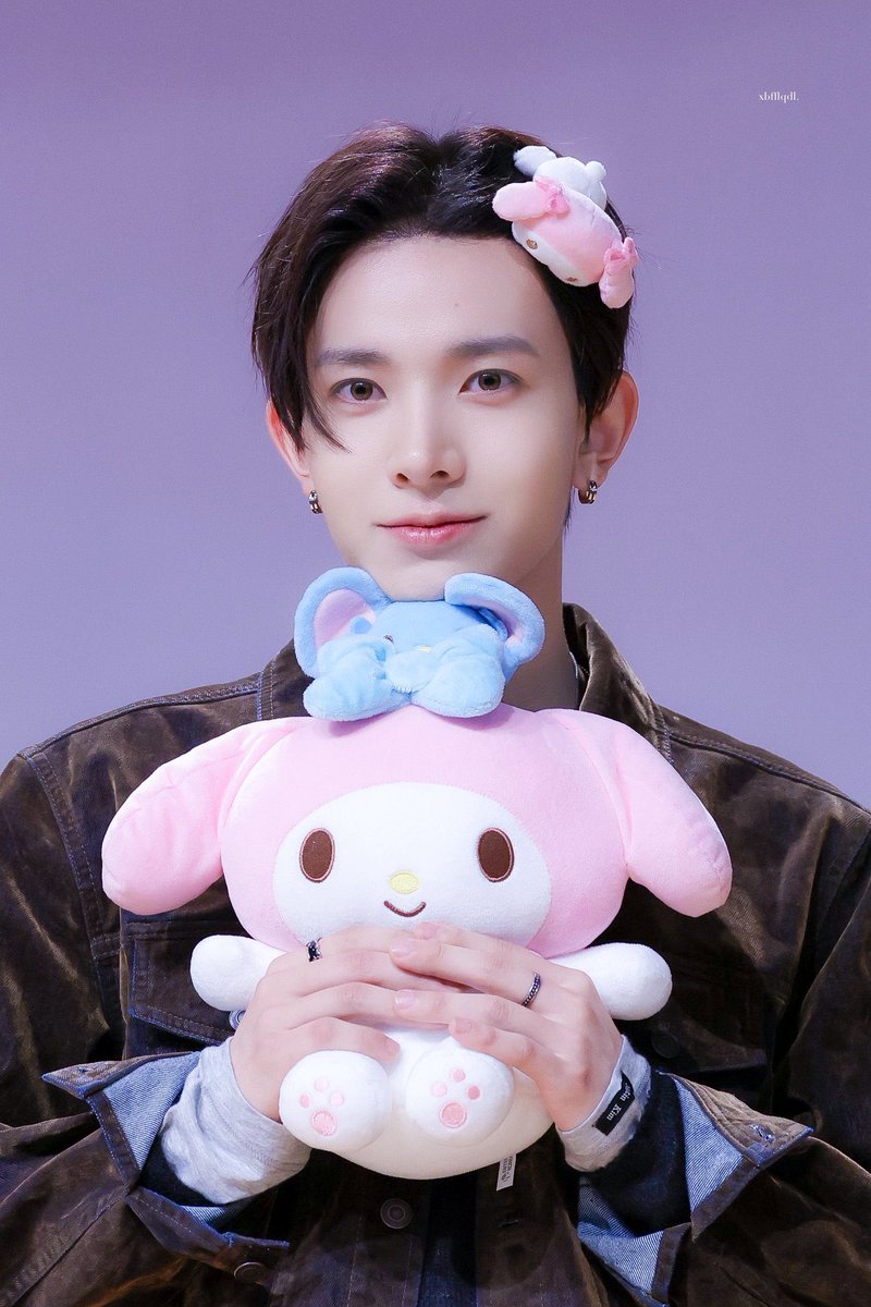 evxnsmelody's tweet photo. my melody ~ ♡ 𝄞 ໒꒱ིྀ ༝⁺ 🎀
#희승 ⊹ #에반 ⊹ #EVAN https://t.co/CWjRogh6jY