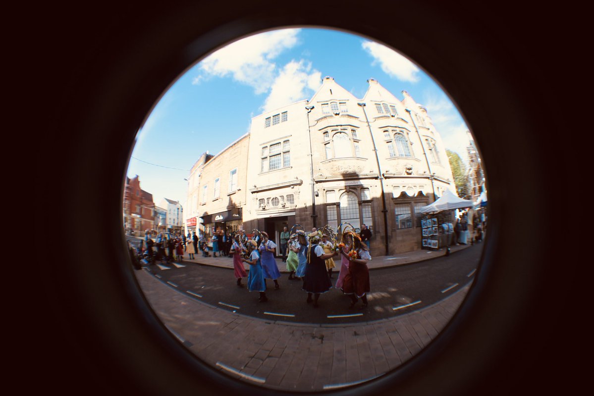 shrewsmorris's tweet photo. @shrewsmorris had a super time at #Oswestry Apple Day today. Fun, lovely people and some top food and drink……and of course ice cream. Always fun on Apple Day. 😊👍🙏 https://t.co/ceFvvxccGJ