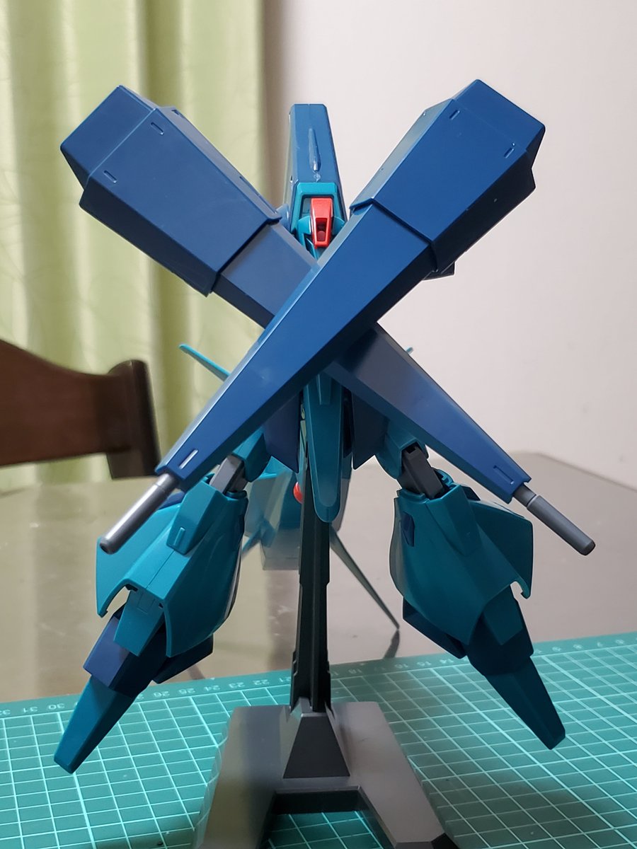 patipatikumuyo's tweet photo. ギャプラン
ムーバブル・シールド・バインダーの接続アームの可動域を広げるだけでめちゃくちゃかっこよくなる！

大満足です😊
#ガンプラ https://t.co/KUSyHbNreh