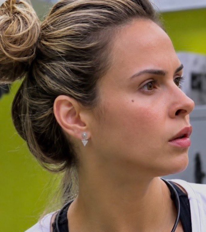 estoyaquianyy's tweet photo. 2016 / 2026

E ela simplesmente maravilhosa em todas as fases. 😍🤍 https://t.co/plrXS2VkJD