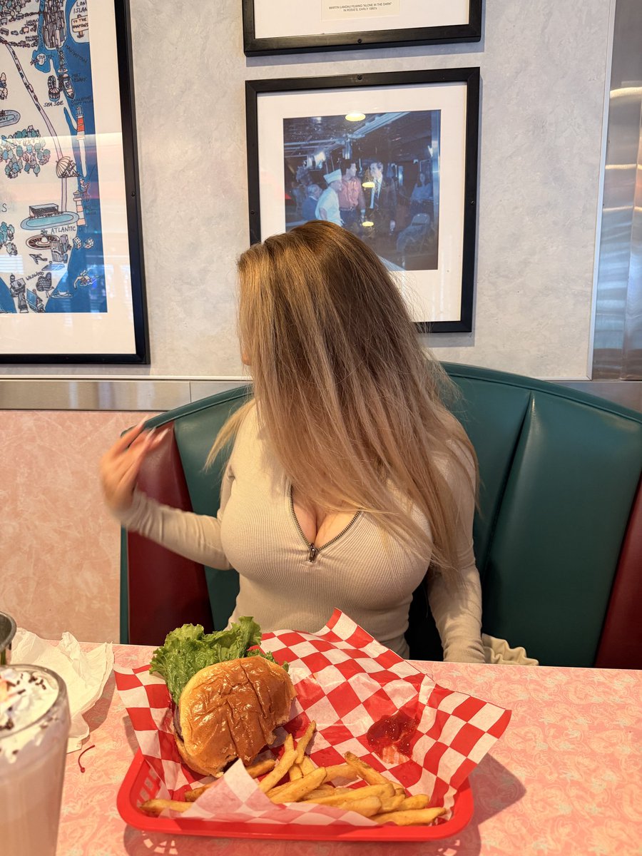 itskaslol's tweet photo. yum https://t.co/CKzMIhOeh0