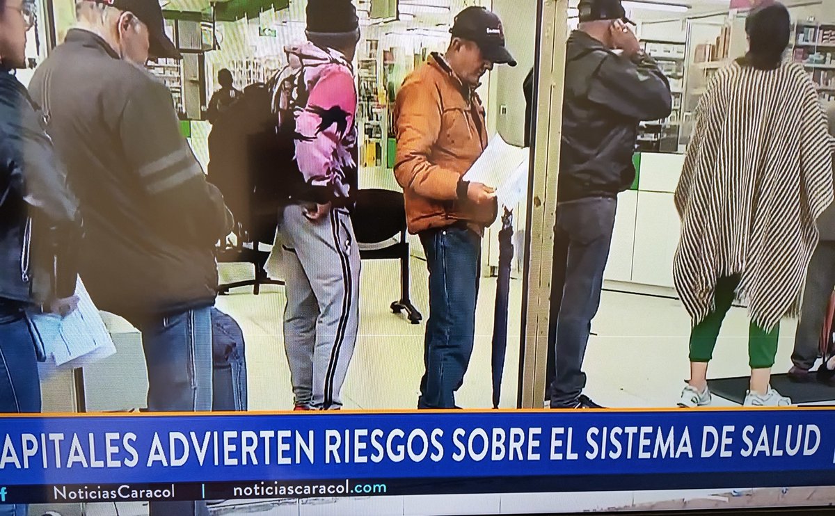 CPV2006's tweet photo. @angelito0714 @MinSaludCol Jajajajaja los fachos son de lo más lindo que hay https://t.co/7x6auqoiwa