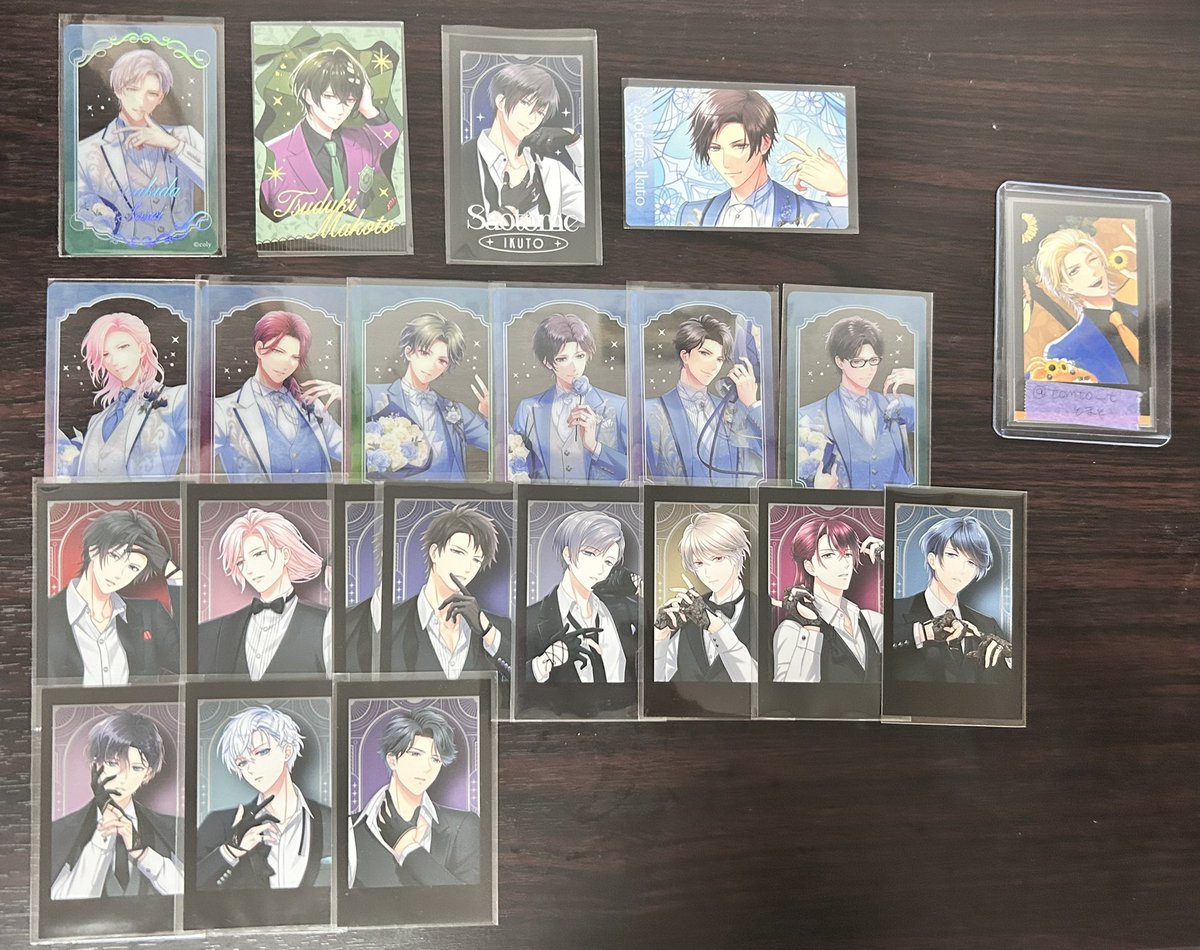 tomto__t's tweet photo. 【交換】スタマイ クリアカード クリカ 10周年 フォトカ

譲▶︎関 ○由井 ○渡部 服部 荒木田 桧山 大谷 神楽 槙 ○京介 ○誠  宮瀬 カナメ ○新堂 ○瀬尾 ○早乙女

求▶︎同異種 桐嶋
　　R荒木田のみ友人分R可愛(同種)

R↔R
○含む交換優先
郵送はまとめて
10/6渋谷、10/9ナンジャ手渡し https://t.co/l8FzXYYrxX