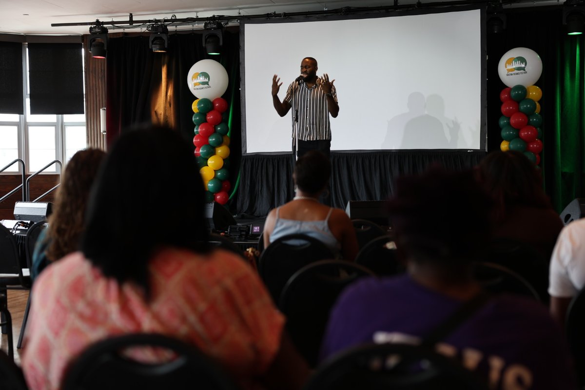 hobbyschooluh's tweet photo. The Houston Futures Festival in Third Ward is underway! Conversations, connections and a celebration of culture are bringing the community together. Explore all-day programming featuring workshops, resources and live performances. Learn more at https://t.co/9AkkEVx0vl. https://t.co/CWo8Sf6BCx