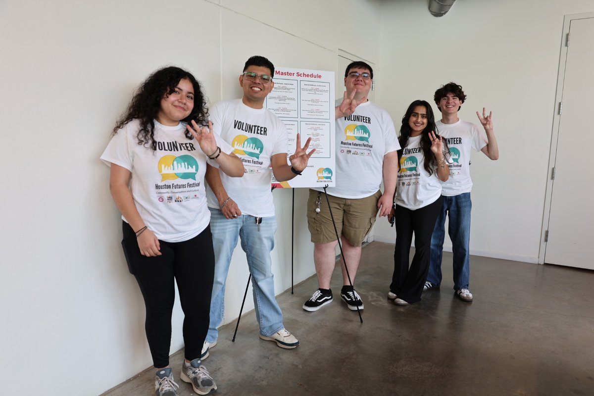 hobbyschooluh's tweet photo. The Houston Futures Festival in Third Ward is underway! Conversations, connections and a celebration of culture are bringing the community together. Explore all-day programming featuring workshops, resources and live performances. Learn more at https://t.co/9AkkEVx0vl. https://t.co/CWo8Sf6BCx