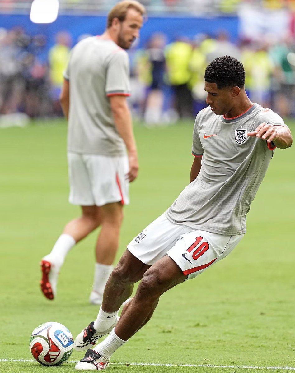 ChinoUTD's tweet photo. 🚨 Harry Kane on Jude Bellingham’s performance against Croatia:

“I said something to Jude after the match.

‘You know, you’ve made the rest of us look a little lazy tonight.’

He smiled and said, ‘You scored twice.’

I said, ‘Exactly. And somehow I’m still standing here talking about you.’

One goal, three assists.

I got two goals. Bukayo got two. Gordon was brilliant.

And Jude somehow managed to leave fingerprints on almost everything.

That’s what makes playing with him strange.

Before my first goal, I see Jude with the ball and start moving.

With some players, you’re making the run hoping they’ve seen you.

With Jude, sometimes I think he’s seen the run before I’ve decided to make it.

Goal.

Later Gordon scores after Jude has helped move us through the pitch again, Bukayo gets involved, everybody is enjoying themselves.

At half-time we’re four up.

I remember sitting down and saying, ‘Jude, that’s enough now. Let somebody else play football.’

He just laughed.

Then late in the game Morgan Rogers comes on.

Fresh player. Probably thinking, ‘Six-nil, I’ll just enjoy the last twenty minutes.’

Jude apparently decides Morgan shouldn’t leave empty-handed either.

Another pass.

Goal.

Third assist.

Afterwards Morgan came over smiling and I told him, ‘Don’t get used to this. Normally international football is difficult.’

Jude was standing nearby and said, ‘Just make the run.’

That’s him.

People have spent years debating his position.

Is he an eight? Is he a ten? Should he play deeper? Should England build around somebody else?

As captain, I’ve stopped caring what number you put next to his name.

Put Jude where he can see the game.

We’ll work out the rest.

Because I’ve played with some unbelievable footballers for England, and the rare ones eventually reach a point where you stop being surprised by ridiculous performances.

Tonight Jude scores once and assists three goals in a 7–0 win, and somehow nobody in our dressing room is shocked.

That’s probably the biggest compliment I can give him.

A few years ago, that performance would’ve announced Jude Bellingham.

Now?

It’s just Jude having a good night.”