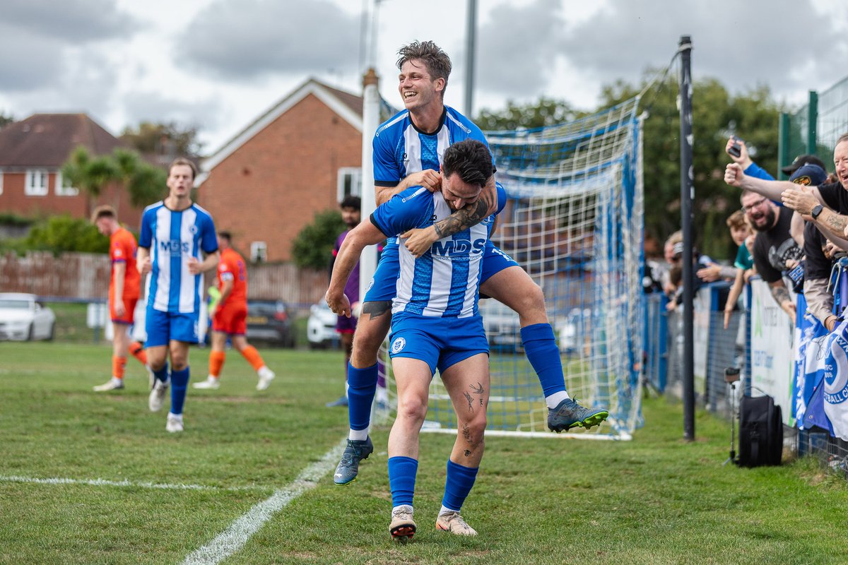 HHTFC's tweet photo. @LukasJones97 with the first half hattrick and @harryshooman with a second half strike to make it 4-0 against @Midhurst_FC in the SCFL.
#HHTFC https://t.co/TXsFu2M1nZ