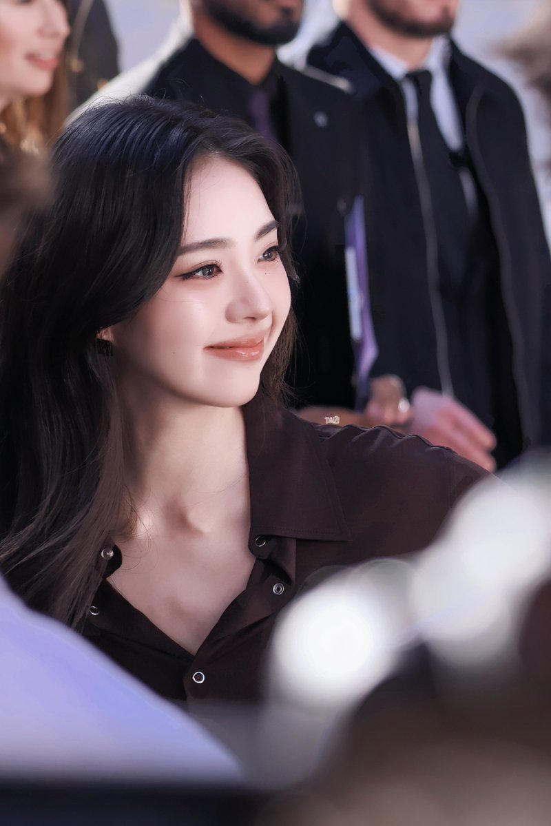 TAIZI6o6's tweet photo. Your smile always heals me completely @earnearnfatima
EARNEARN X CELINE PFW27
#CELINE #CelineEte2027
#earnearnfatima https://t.co/qlWhFpNIDP
