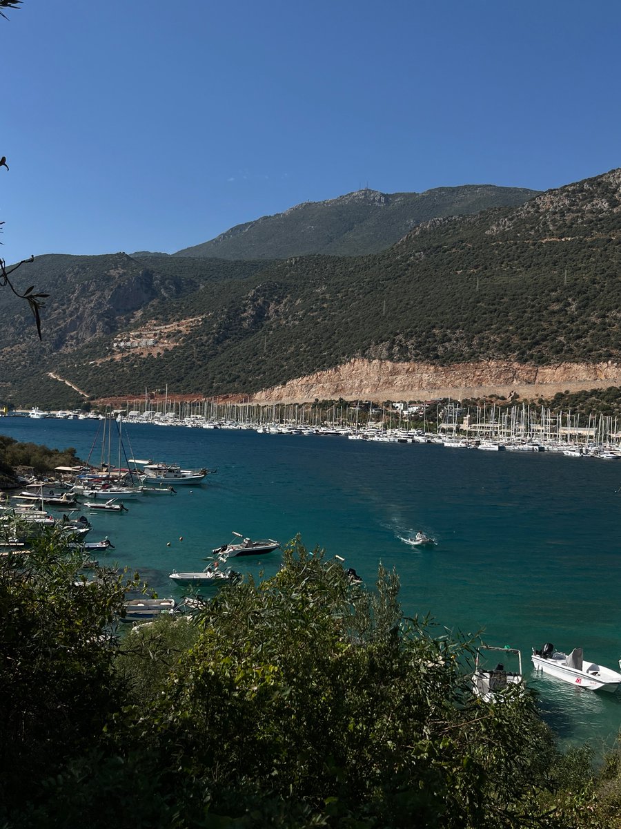 Ssevval_i's tweet photo. Kaş’ın her karesi kartpostal gibi. dünyanın en güzel yeri mi bilmiyorum ama gördüğüm en güzel yer https://t.co/4bf1H2JxC0