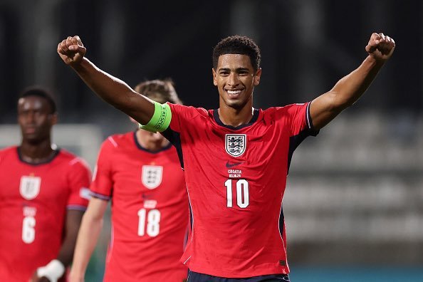 Englands1st's tweet photo. 😕🩷 https://t.co/Vkl8chqbtf