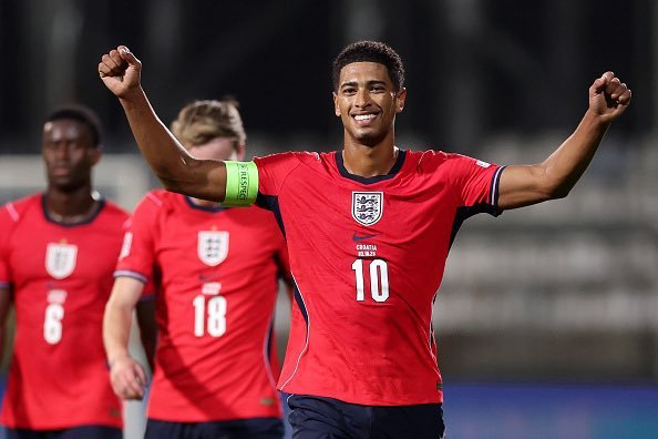 Englands1st's tweet photo. 😕🩷 https://t.co/Vkl8chqbtf