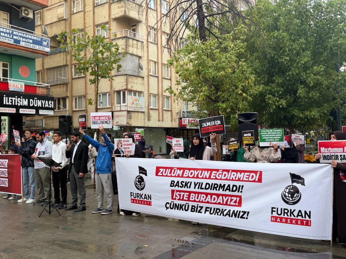 BotanTumblrx's tweet photo. Zulüm Boyun Eğdirmedi 
Baskı Yıldırmadı!
İşte Burdayız!
Çünkü Biz FURKANIZ! https://t.co/XKdeK8V049