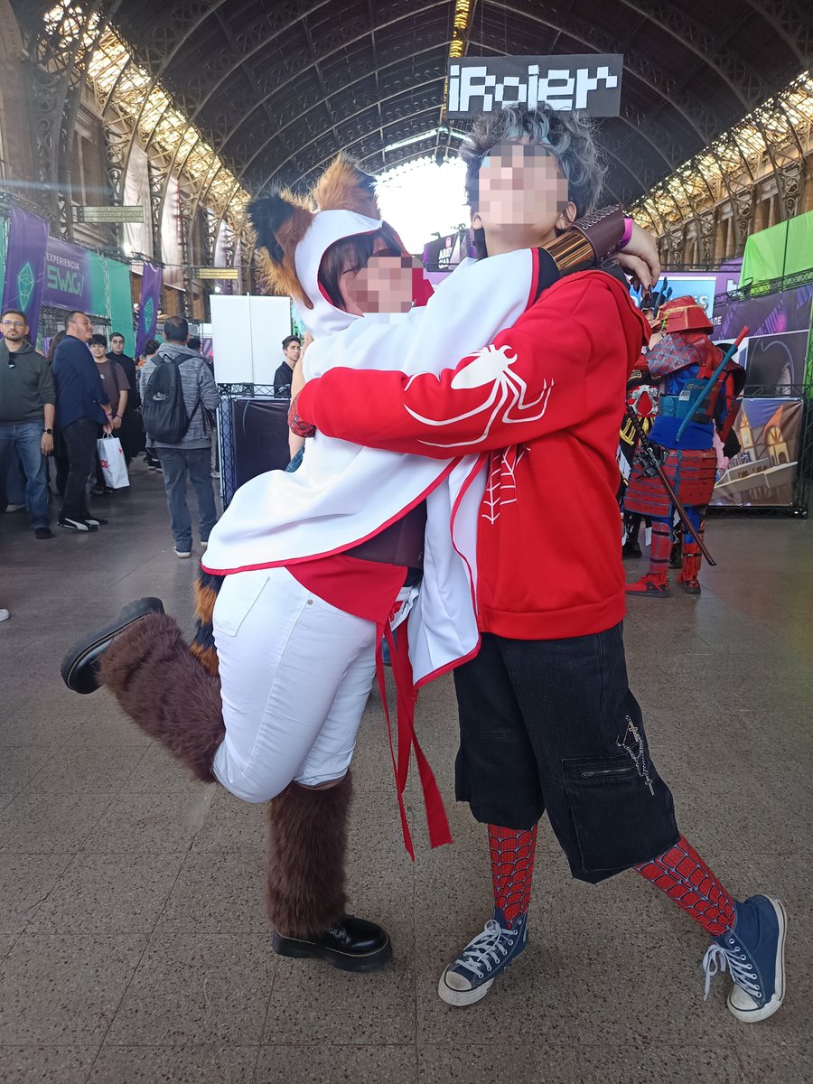 FreshPeludo's tweet photo. SIEMA ROIER KURWA
#ewron #roier #spiderpanda https://t.co/XKWSWFGqzg