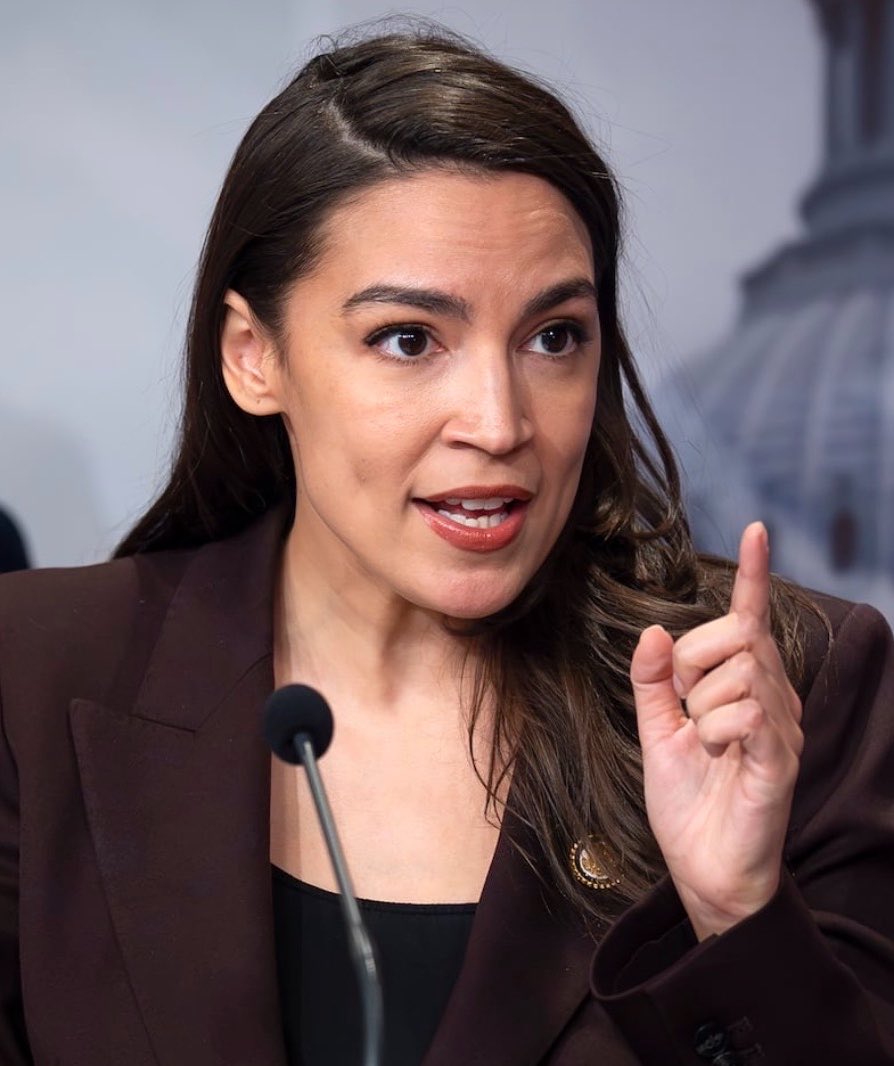 KalshiPolitics's tweet photo. BREAKING: Democrats’ odds to win the US House exceed 92% for the first time ever https://t.co/Xw42MC2ASW