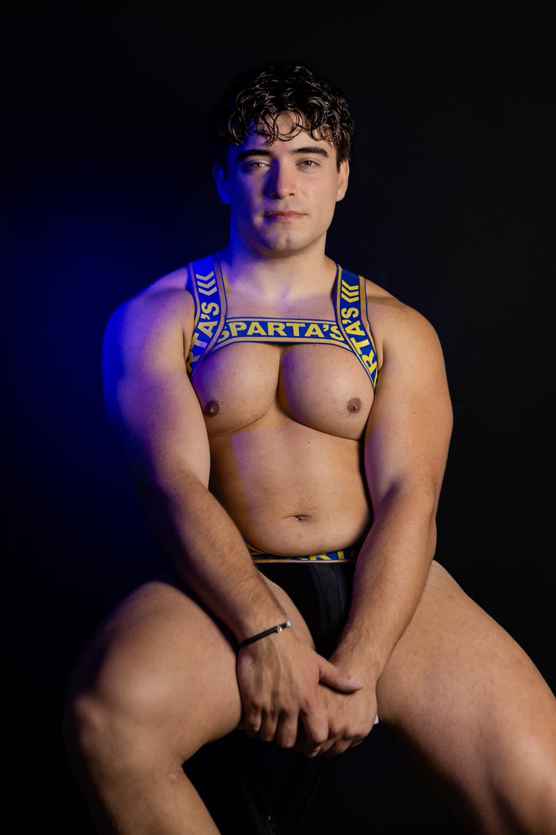 Fabrizio_Ojeda_'s tweet photo. Should I wear this stuff more often? https://t.co/P04pNiC593