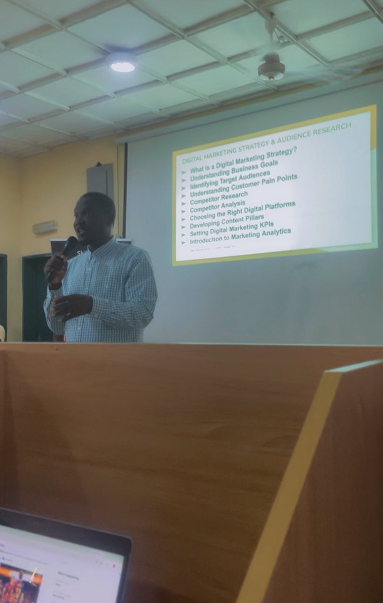aa_visualshub's tweet photo. Another day, another opportunity to grow! 

Today at Skill Afrika Bootcamp 5.0, I explored:
Digital Marketing, Human-Centered Design

Two powerful sessions that offered practical knowledge and fresh perspectives.

#SkillAfrika #DigitalMarketing #HumanCenteredDesign #DigitalSkills https://t.co/eySyV0Tywd