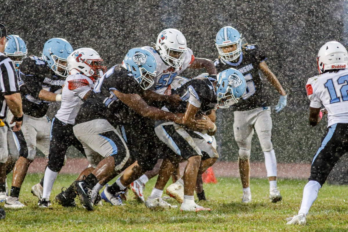 MrStrictlyGP's tweet photo. Dickinson downs Early College 26-0

 #delhs https://t.co/UXRbOtj32N