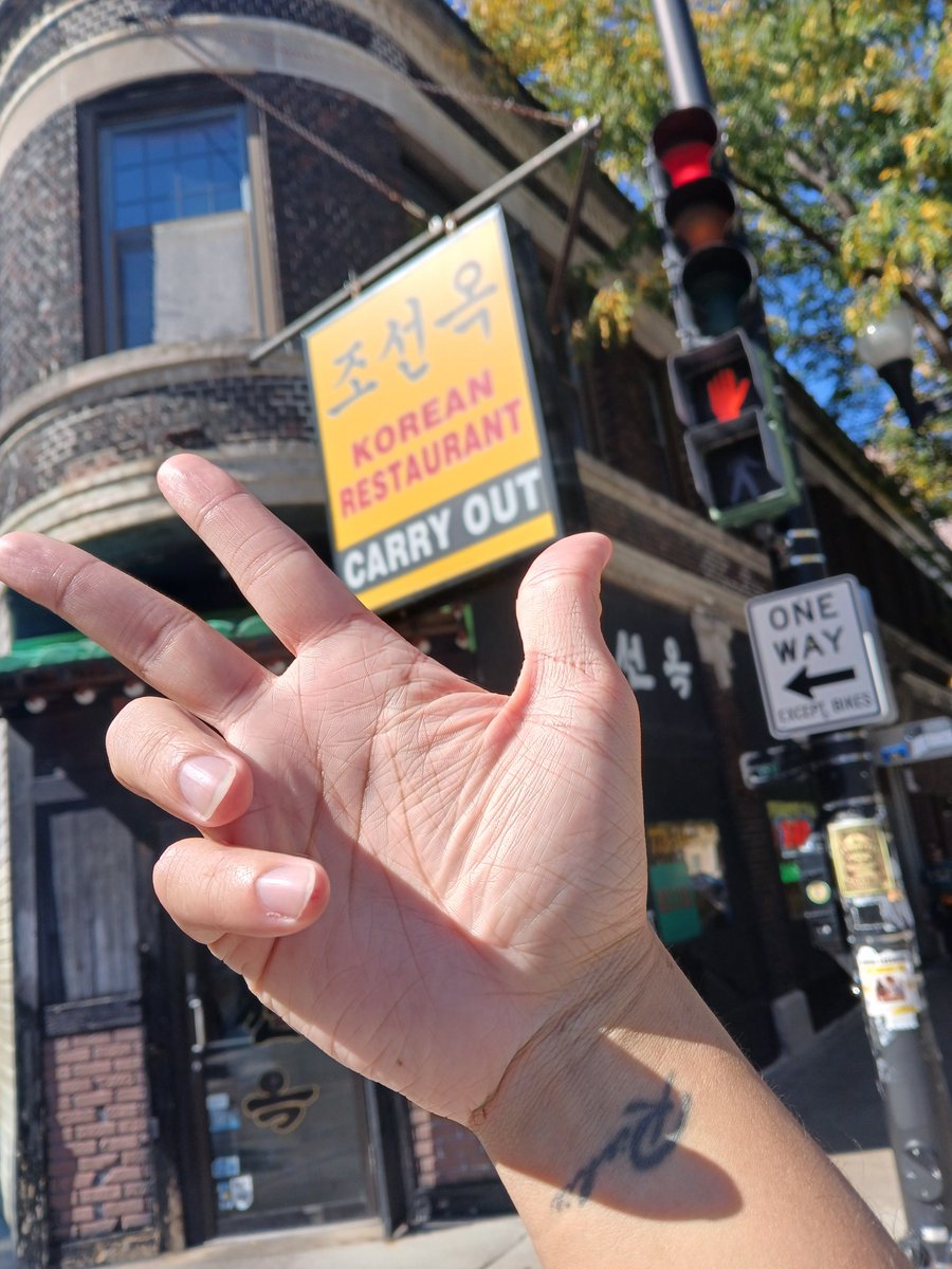 RichieGomezX's tweet photo. Babiii, When u have friends like me they will have u at the edge of your seat cracking jokes for dayz..... I love how Marie,Ian, Naelia with others took the day for us too enjoy our day. Korean BBQ is a must if u haven't been.... #friends #hangout #goodvibes #yorgiiadventure https://t.co/hXAFUl6nWI