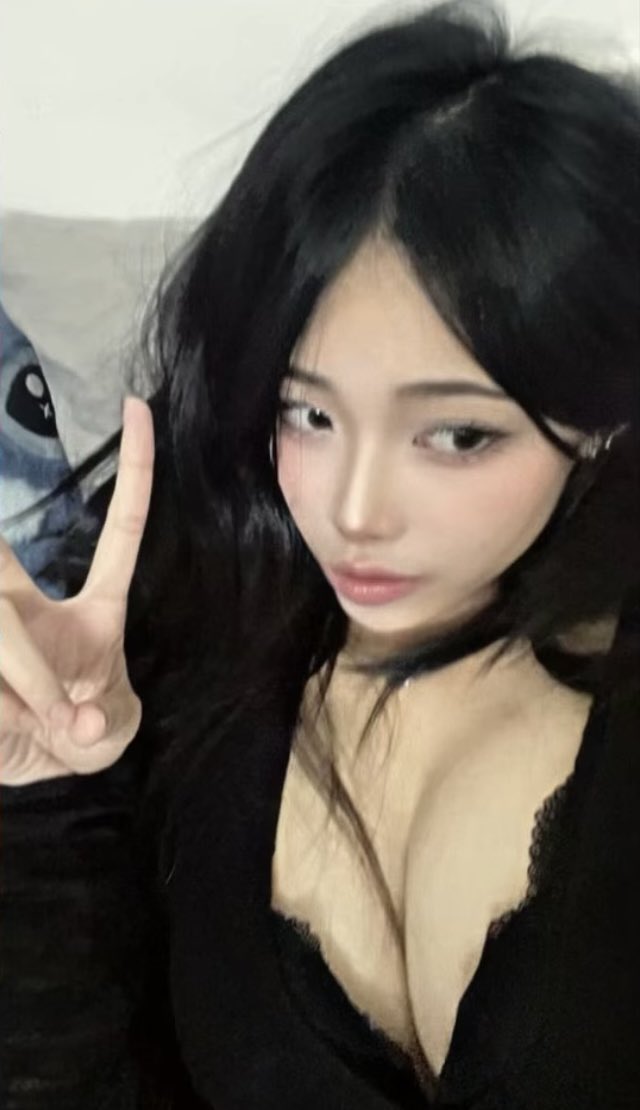 zuun_ne's tweet photo. Chán qa ai ib hg https://t.co/3yg95E8wUi