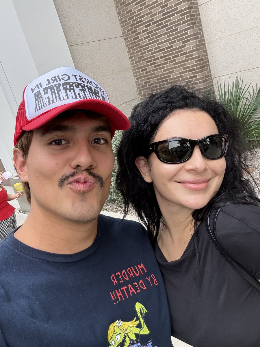 asherw01fe's tweet photo. So I just ran into charli in Austin https://t.co/B2mUNS2QzG
