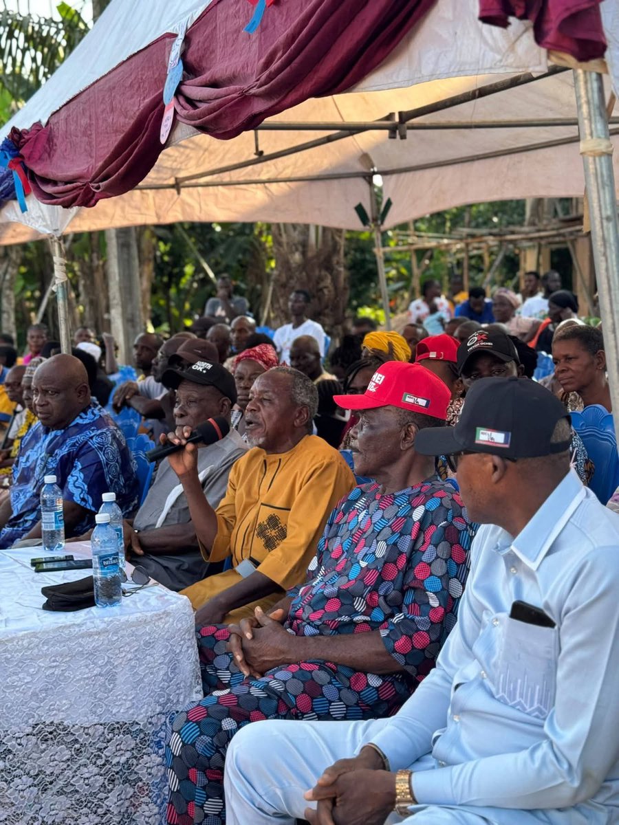 trapwiz_dmw's tweet photo. OGBEKENU ONICHA OLONA STANDS WITH ITS SON, VICTOR OCHEI!

OgbeKenu Onicha Olona turned out in colour, culture, love and solidarity as the NDC Ward Meeting became a celebration of community and grassroots engagement.

The community welcomed its son, Rt. Hon. Victor Ochei, NDC candidate for Delta North Senatorial District, as party members and supporters reaffirmed their commitment to the movement.

The pictures tell the story! 🔥✌️

#VictorOchei2027 #NDC #DeltaNorth #AniomaRising #TheNewDirection