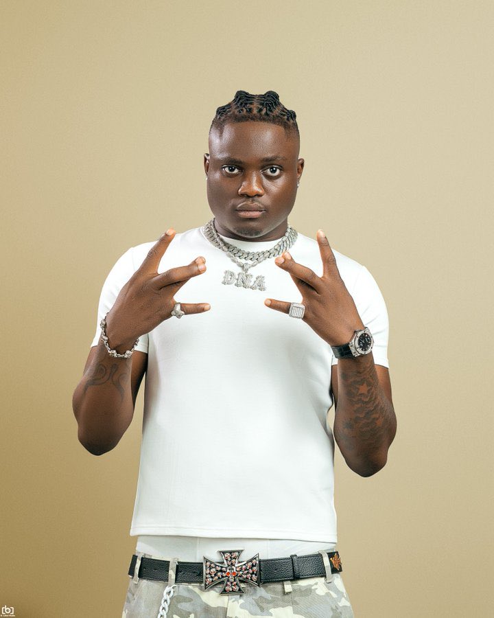 thedebuthub's tweet photo. 🚨 Evado earns 3 debuts on Spotify Nigeria Daily Top Songs chart:

#36. Go Hard or Go Home w/ Chief Priest — 111K
#134. Asawana w/ Aguero Banks — 46K
#149. Believer w/ Kolaboy — 42K

HAT-TRICK! 👏🏾 https://t.co/EfWKzGgqex