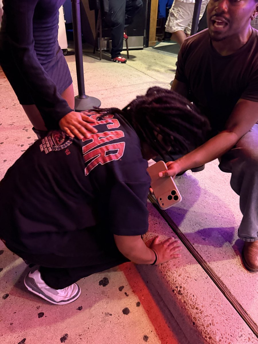 torisimone0's tweet photo. my friends documented me watching the Wings lose while at the club for my birthday https://t.co/WrdKmsVvcE
