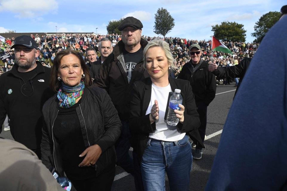 ViralhourGlobal's tweet photo. 🚨 UPDATE:- O’Neill criticises Bryant comments about Drumcree stand-off

It is “nonsense” for the Northern Ireland Secretary to compare the Drumcree stand-off as being between a “rock and a hard place”, Northern Ireland’s First Minister has said. https://t.co/Su9GZuzalt