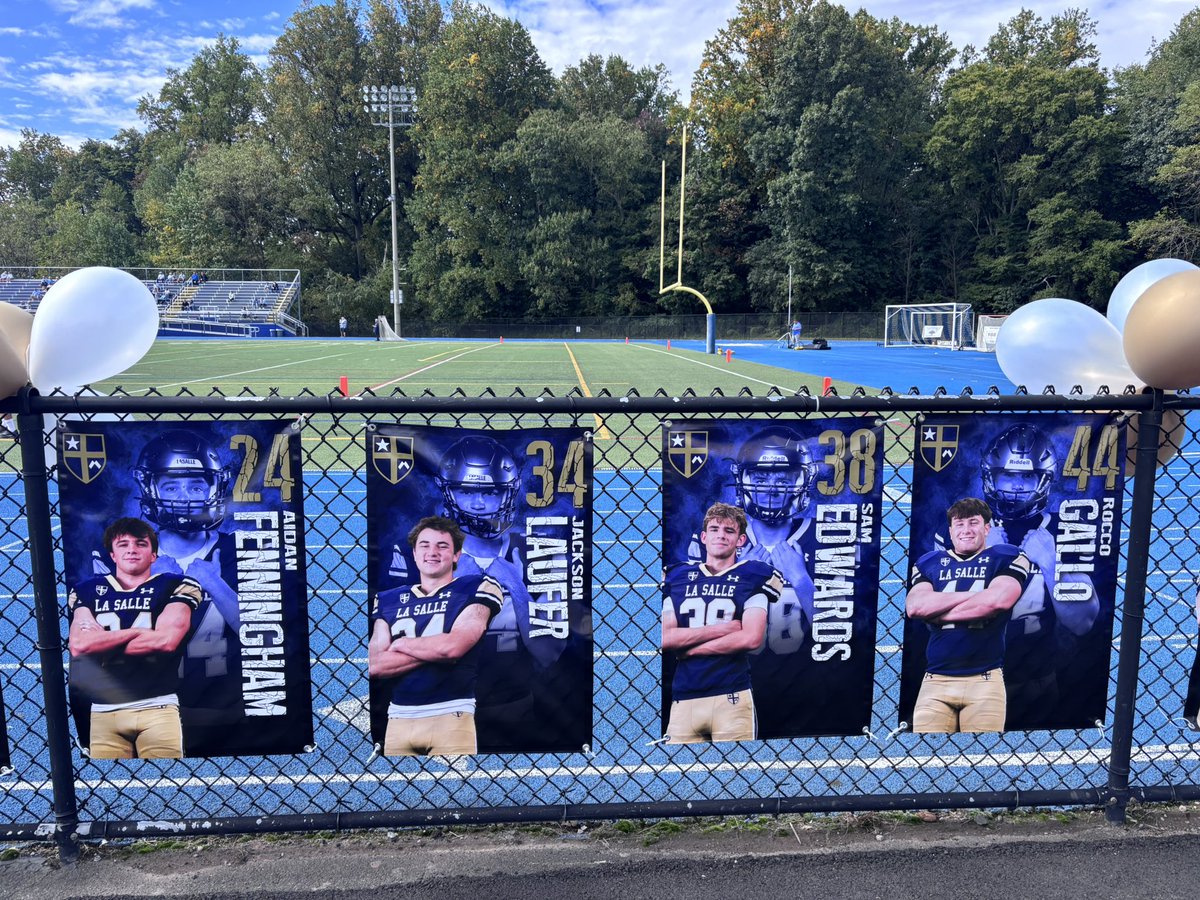 LaSalle_Sports's tweet photo. On senior day, @LaSalleFball defeats Father Judge.

Congratulations and thank you to our seniors! https://t.co/Es3BOlmHEv