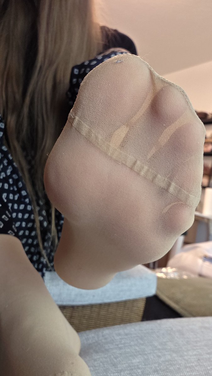 ladybellamts's tweet photo. Du entkommst meinem Bann sowieso nicht 🫰🏻✨️ Mein Schnipsen bringt dich um den Verstand.

Abgerlchtet und schön brav fügst du dich mir. https://t.co/MfdnRIdfrO