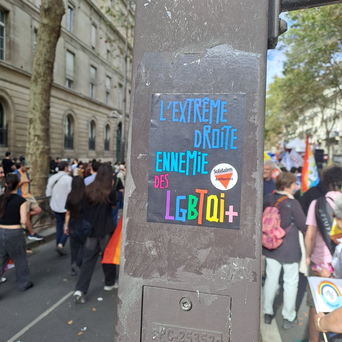 BenjaminMallo's tweet photo. A la marche des Fiertés aujourd'hui pour un monde meilleur demain 🌈 #MarcheDesFiertés #Pride https://t.co/b3yQYmsnCe