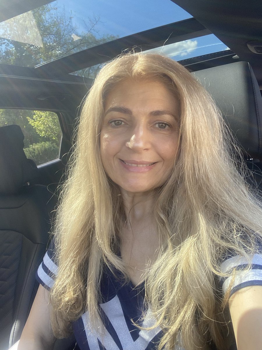 rangersgirl527's tweet photo. I love New York. On Wednesday night I was in the Bronx watching the Yanks sweep Boston in their wild card series and today I am driving country roads in a Yankee tee. Nothing like NY.🍎LET’s Go Yankees!!! #Repbx https://t.co/iywEQ5FnsL