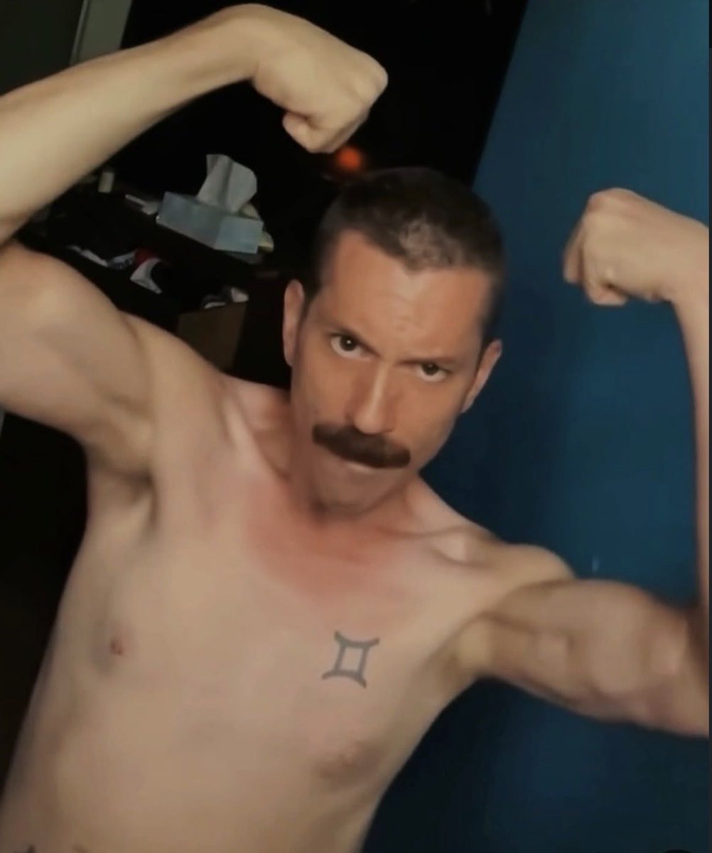 AlphaMoustache's tweet photo. I asked AI to sharpen an image for me. https://t.co/dFJETHXWXs