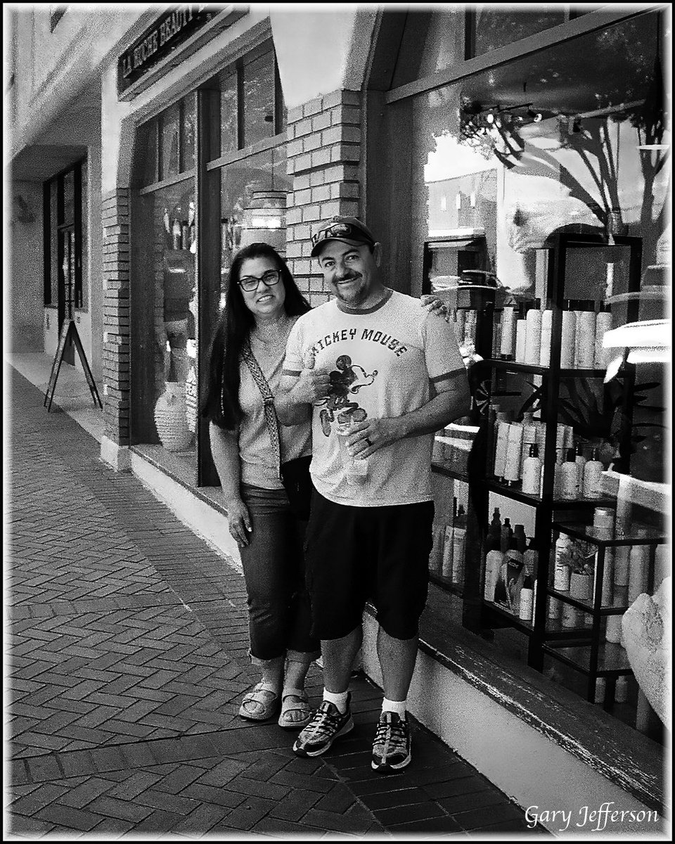 GaryWJeffPhotog's tweet photo. Redlands People (Film)....
Nikon F2, TM400… https://t.co/5F2wntJ1gn