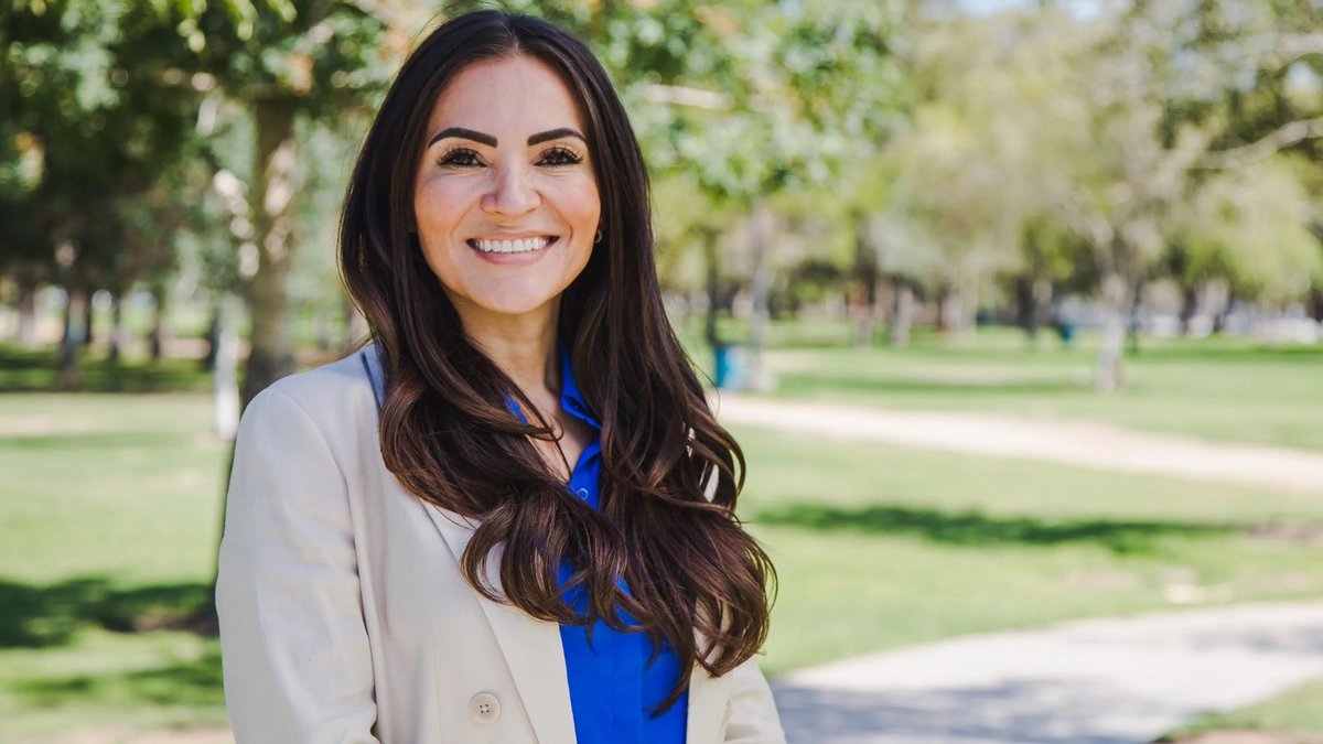 nvdems's tweet photo. Sandra Jauregui has been fighting for Nevadans her entire career, from helping families stay in their homes during the Great Recession to tackling housing and health care costs. As our next Lieutenant Governor, she’ll continue delivering real results for working families. https://t.co/McqDv4pR1u