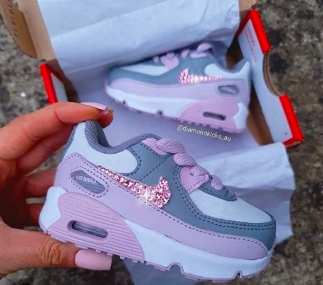SneakersTshirts's tweet photo. Let me plug you https://t.co/CrfRzfkz54