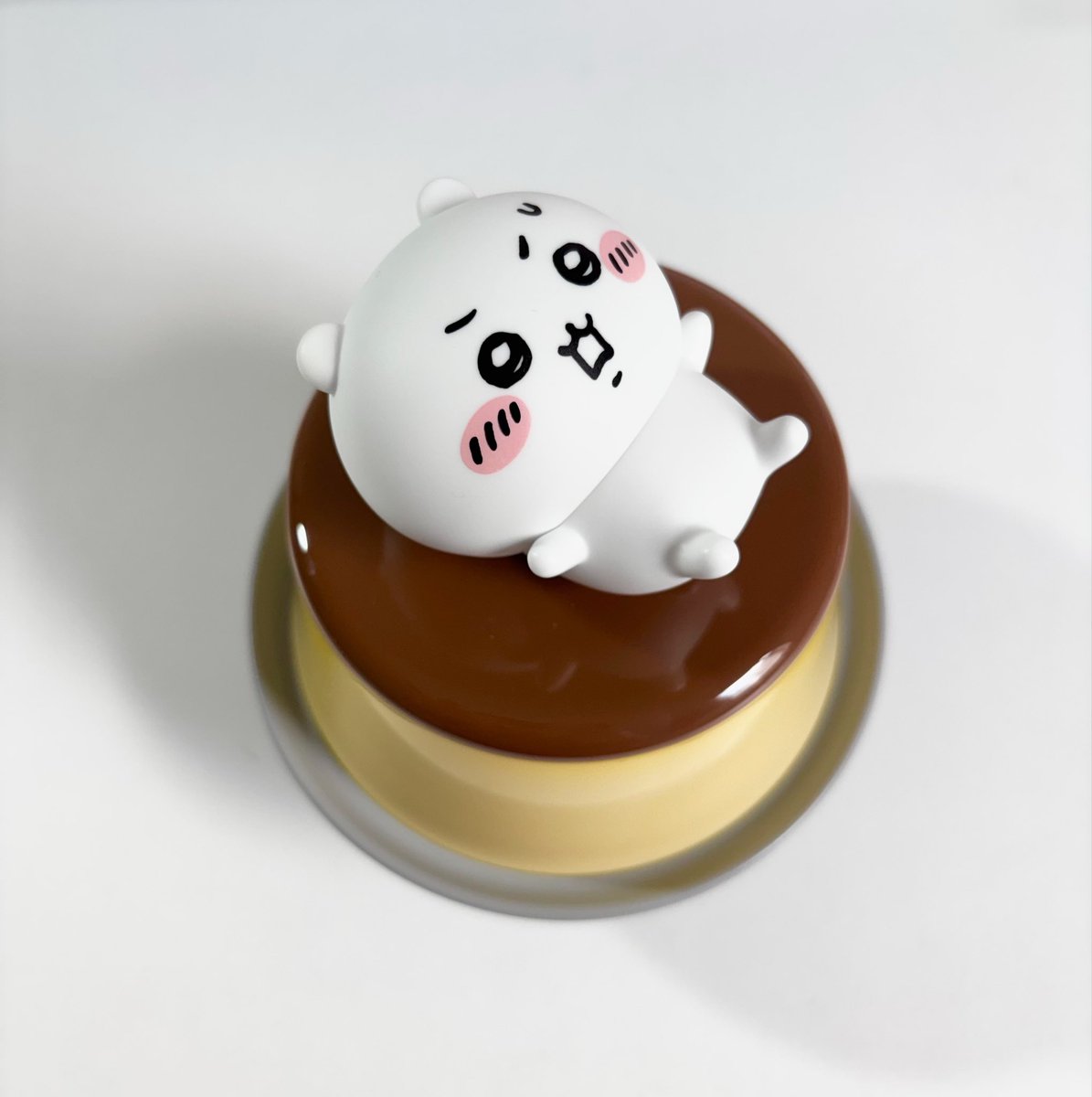 mochikikuch_'s tweet photo. FINALMENTE AAAAAA
CHIIKAWA PUDDING LAMP 🍮🤍 https://t.co/9g5d1OjXn5