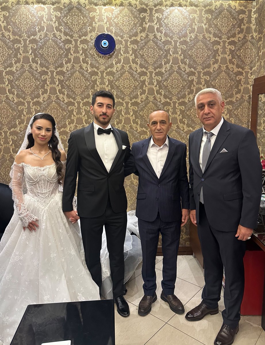 MHP_GOP's tweet photo. İlçe Başkanımız Sn. Ahmet Özen, Gaziosmanpaşa Erzurumlular Dernek Başkanı Sn. Orhan Tanas’ın kıymetli oğlu Ömer Tanas’ın düğün merasimine katılım sağladı.

Genç çiftimize bir ömür boyu mutluluklar diliyor, Tanas ailesini tebrik ediyoruz... https://t.co/dZwsA6002S
