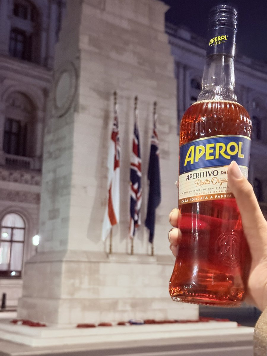 Anglomoder's tweet photo. Aperol patriots rise up https://t.co/Cke6hnIHBE